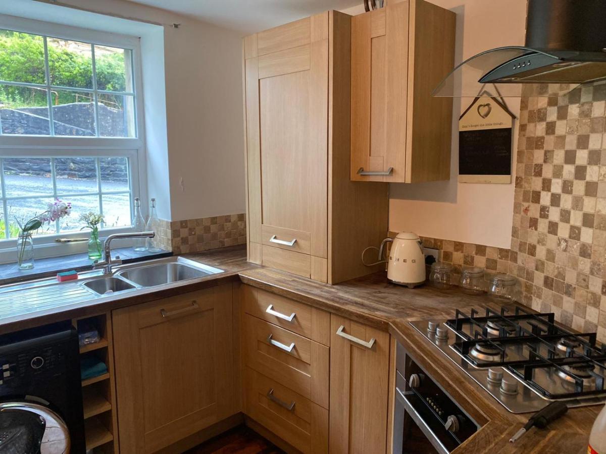 2-Bed Cottage In In Welsh Valley Nr Swansea Ngoại thất bức ảnh